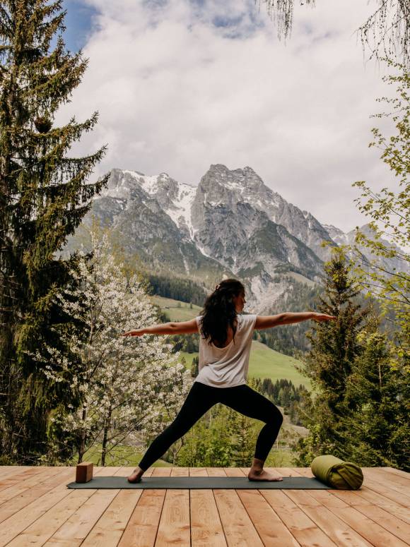 Yoga in den Bergen